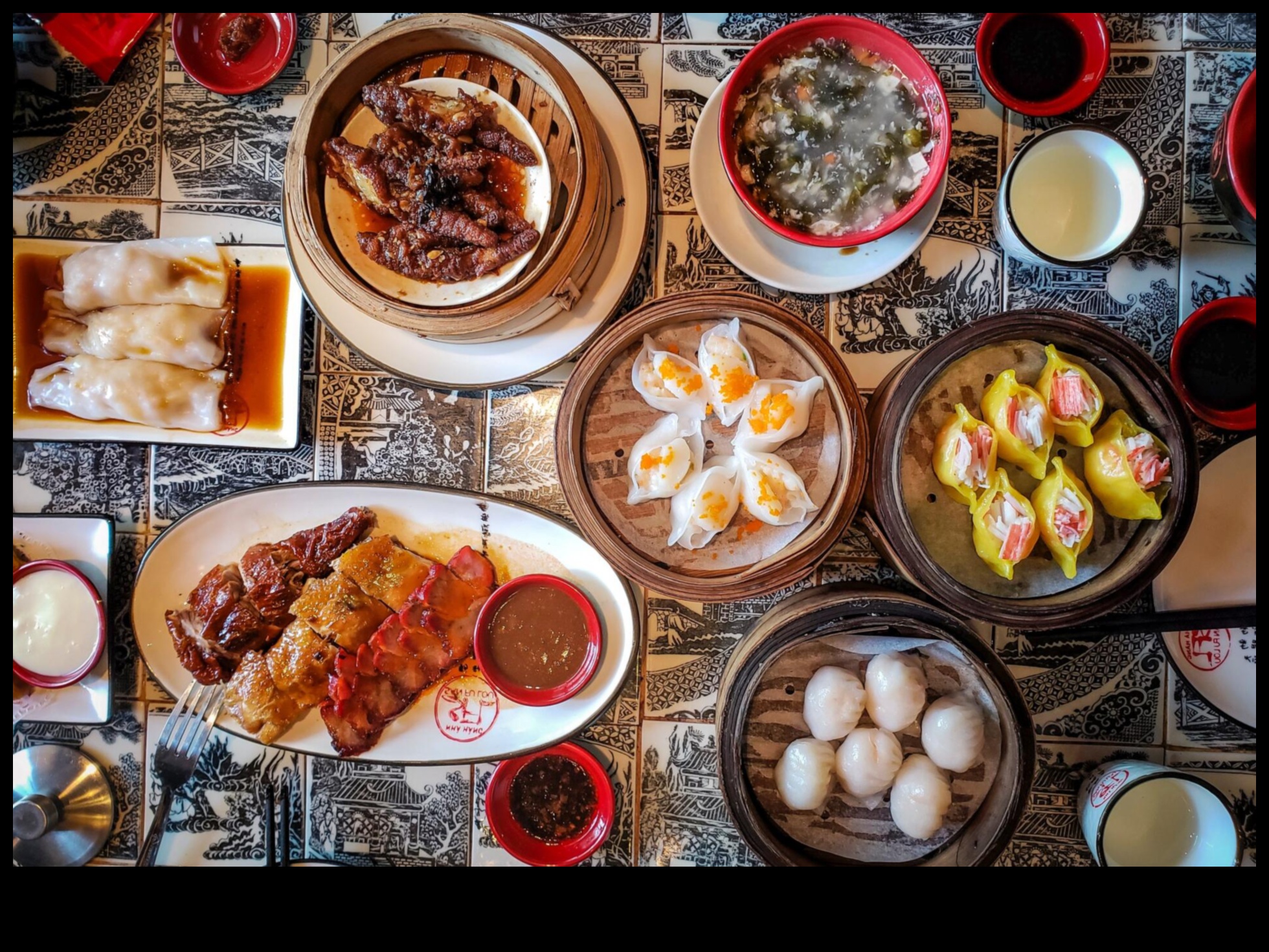 Asian Fusion Feast: Ενώνοντας Γεύσεις από την Άπω Ανατολή